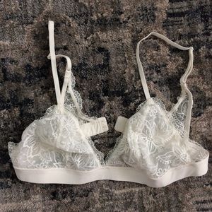 Aerie M white lace bralette. New without tags.